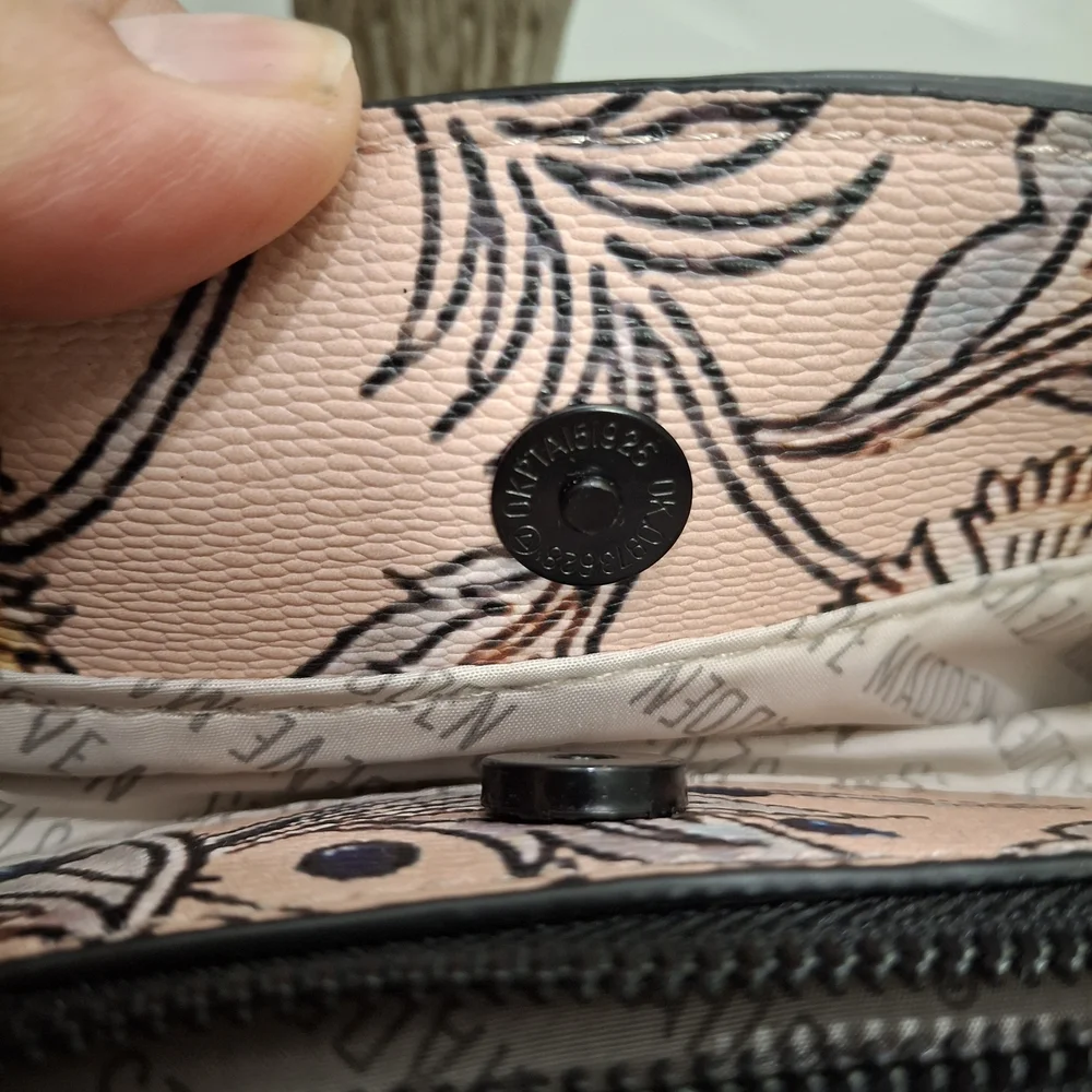 💋SOLD💋Steve Madden Floral Women's Bag - Pink and Black - Picture 9 of 9